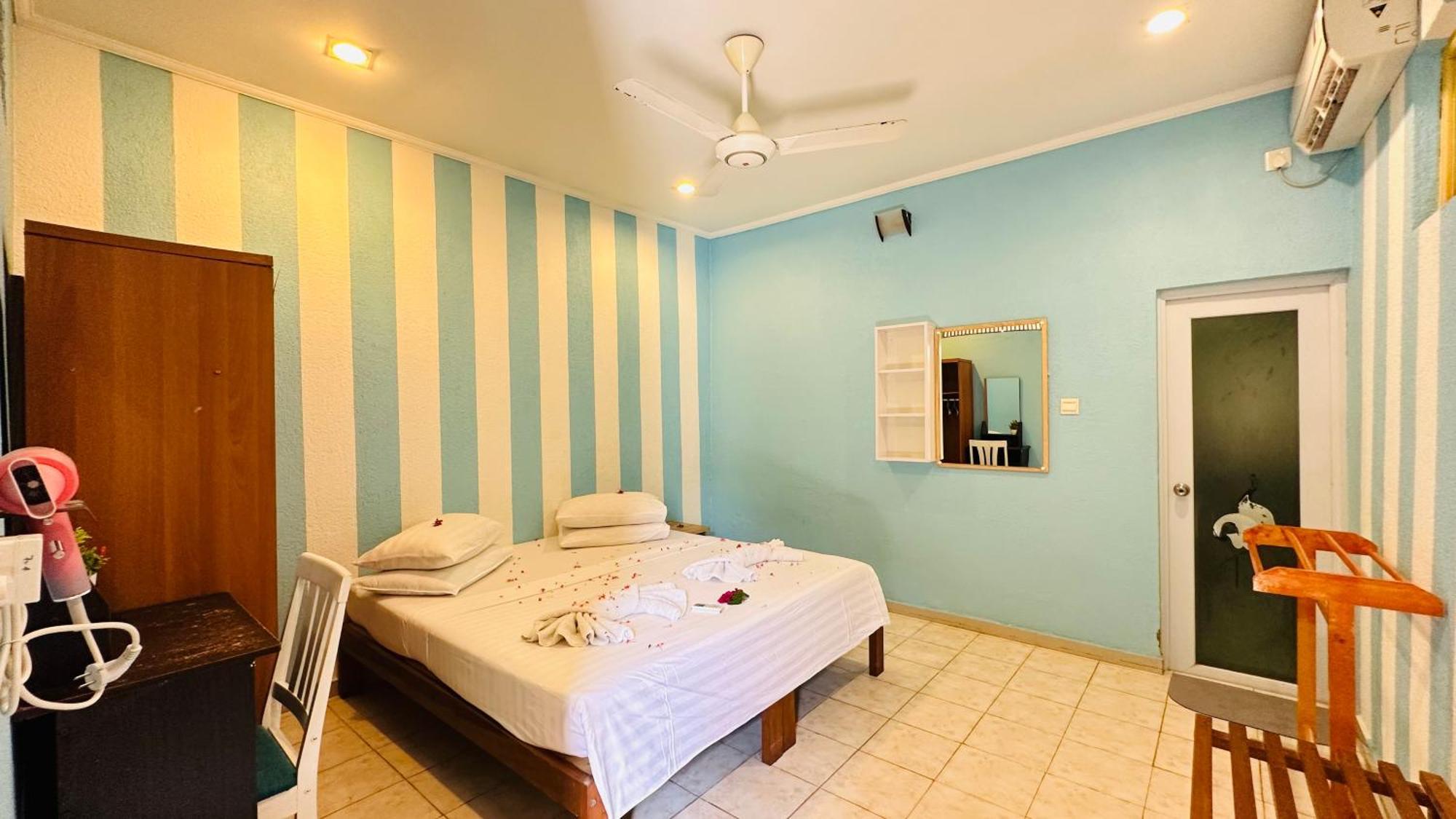 Midsummer Thulusdhoo Bagian luar foto